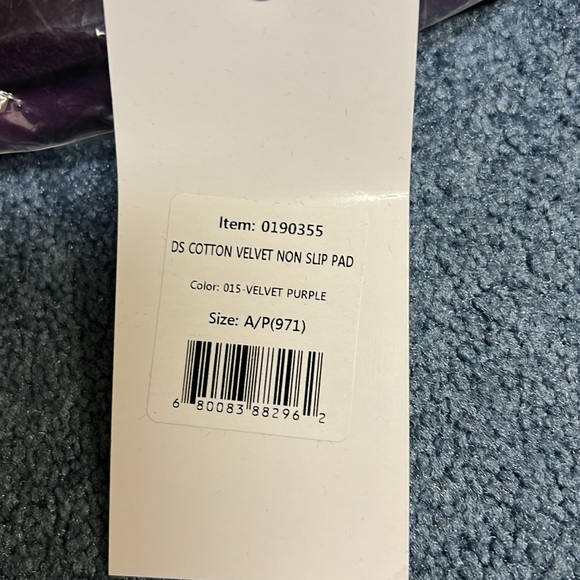 Dover Saddlery Velvet AP Saddle Pad - Picture 4 of 4